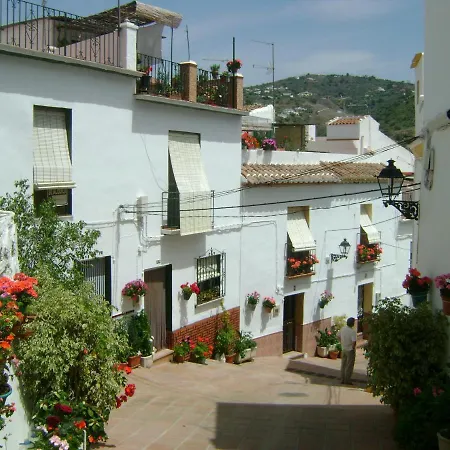 Casa Vivandalusia Centrally Located With Private Pool, Breathtaking Views By Rentasunnyplace